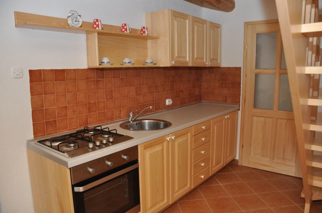 Holiday Home Rizvan City Brusane ภายนอก รูปภาพ