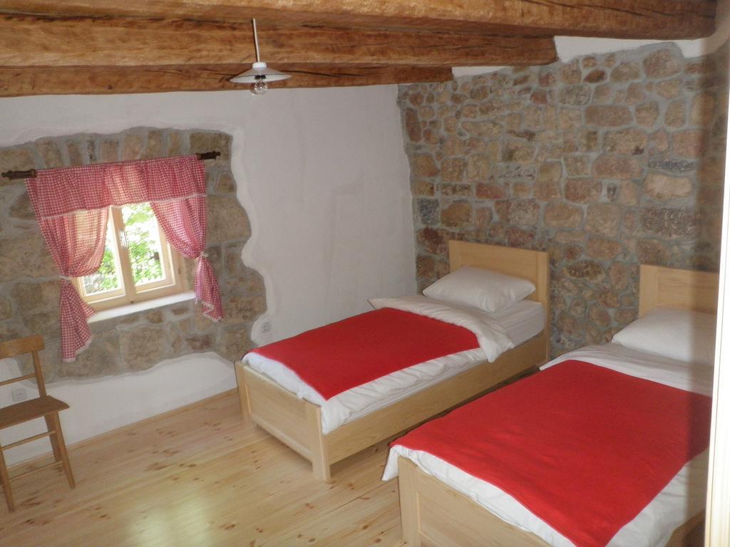 Holiday Home Rizvan City Brusane ภายนอก รูปภาพ